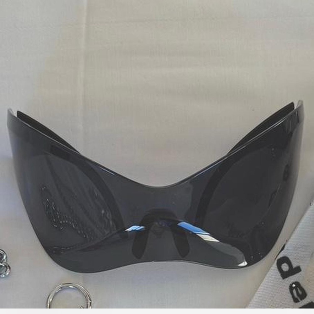 Y2K OVERSIZED SUNGLASSES